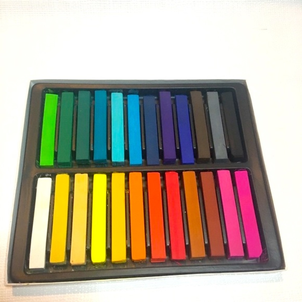 Mungyo Soft Pastels 24 Assorted Colors Square in Box